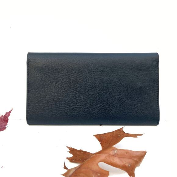 Fossil Black Pebbled Leather Flap Wristlet Wallet Minimalist Leather Staple NEW - Picture 5 of 12